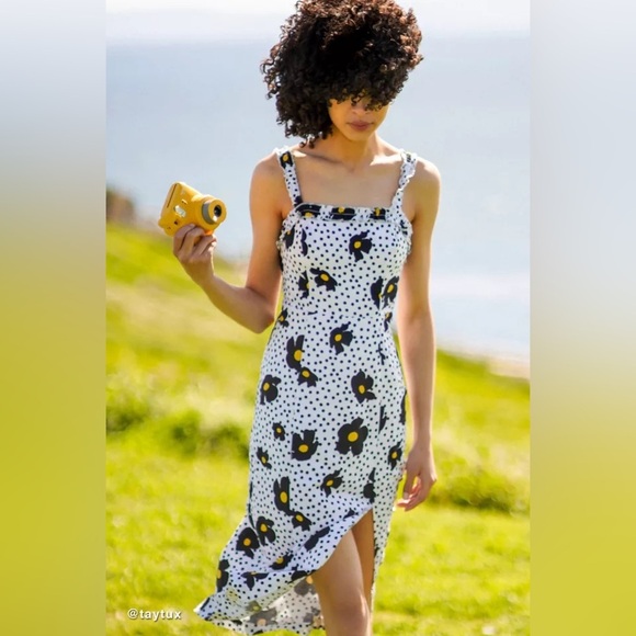 Urban Outfitters Black and White Midi Sundress - Picture 1 of 3